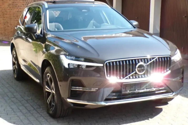 Volvo XC60 din 2022 cu 105.000 km - oferta VOL107297 - foto 3