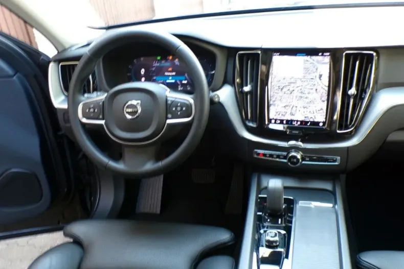 Volvo XC60 din 2022 cu 105.000 km - oferta VOL107297 - foto 6