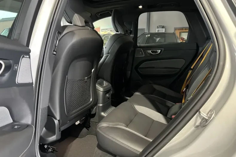 Volvo XC60 din 2024 cu 18.019 km - oferta VOL107298 - foto 19