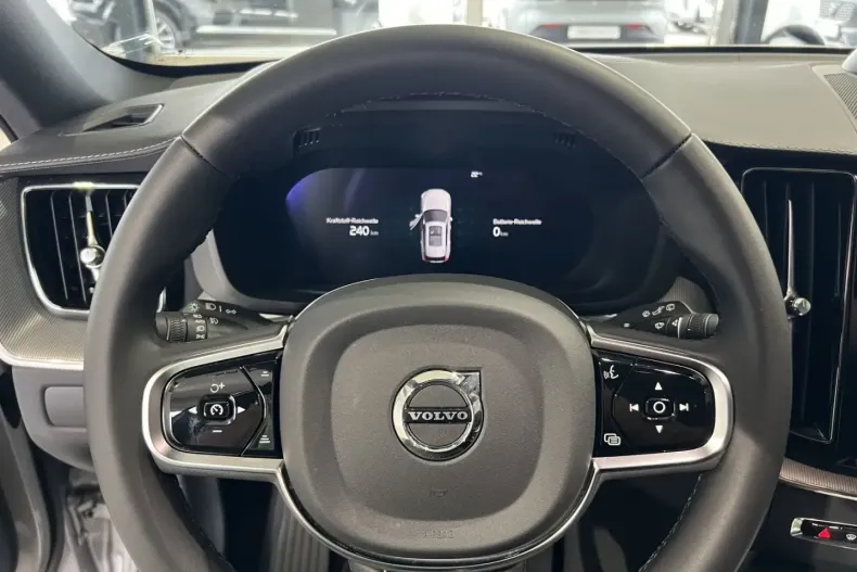 Volvo XC60 din 2024 cu 18.019 km - oferta VOL107298 - foto 26