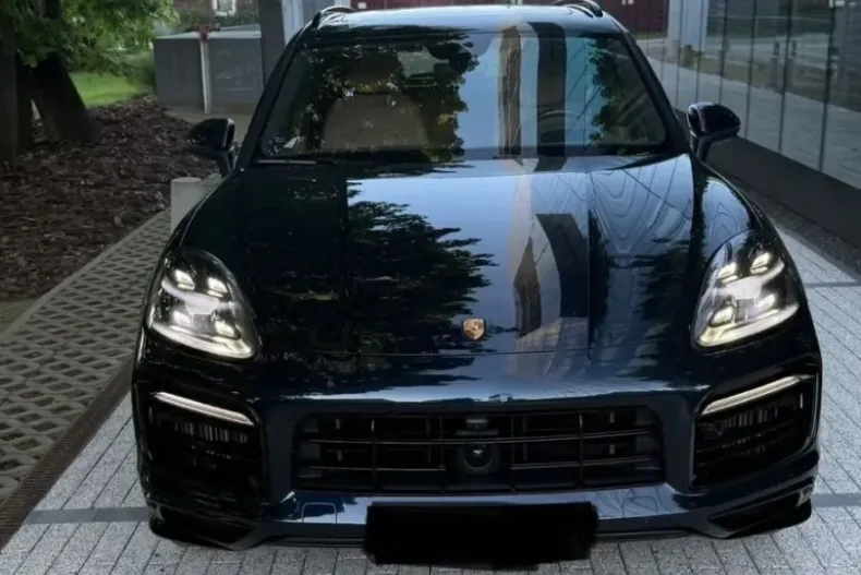 Porsche Cayenne din 2021 cu 47.543 km - oferta POR107301 - foto 2