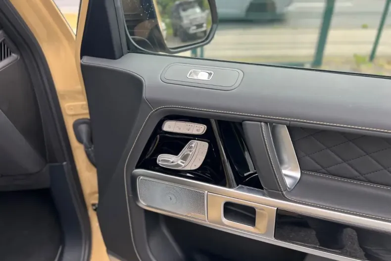 Mercedes-Benz G 450 din 2024 cu 4.879 km - oferta MER107316 - foto 19