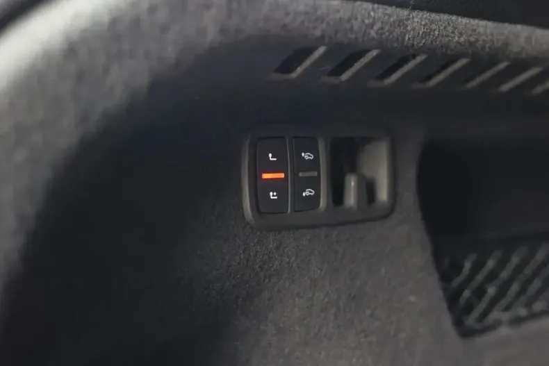 Audi RSQ8 din 2020 cu 97.788 km - oferta AUD107318 - foto 27