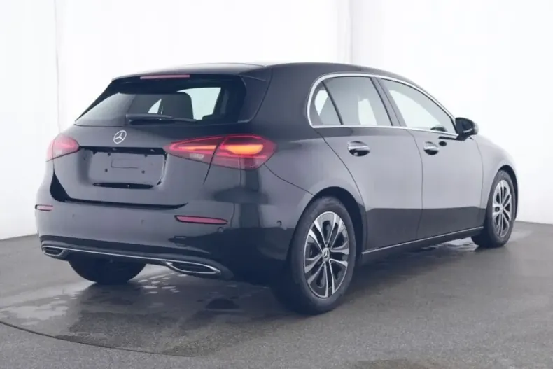 Mercedes-Benz A 200 din 2024 cu 13.000 km - oferta MER107321 - foto 2