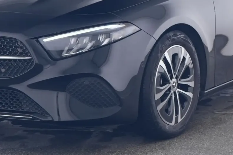 Mercedes-Benz A 200 din 2024 cu 13.000 km - oferta MER107321 - foto 3