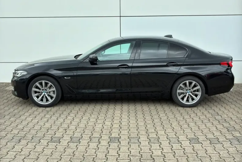 BMW 530 din 2022 cu 48.350 km - oferta BMW107323 - foto 3