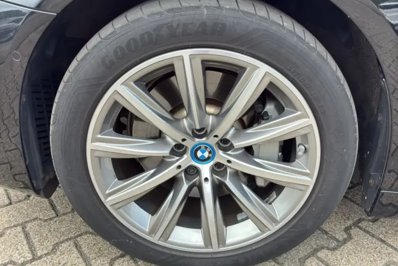 BMW 530 din 2022 cu 48.350 km - oferta BMW107323 - foto 10