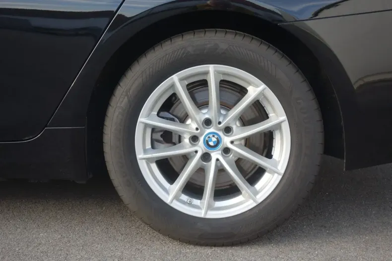 BMW 530 din 2021 cu 29.564 km - oferta BMW107326 - foto 4