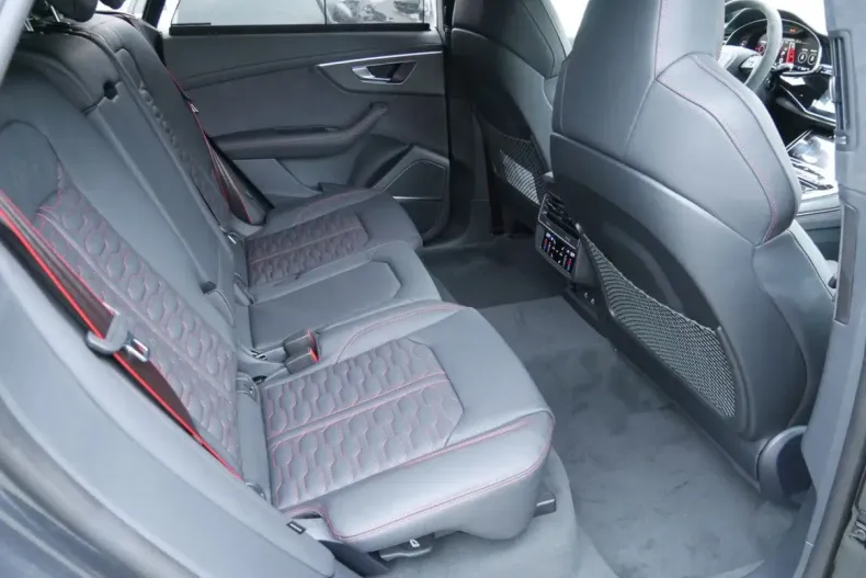 Audi RSQ8 din 2024 cu 6.500 km - oferta AUD107329 - foto 9