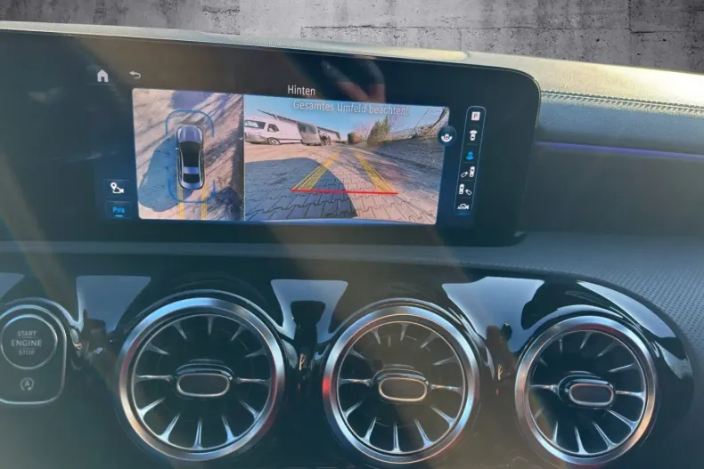 Mercedes-Benz CLA 220 din 2023 cu 13.569 km - oferta MER107334 - foto 15