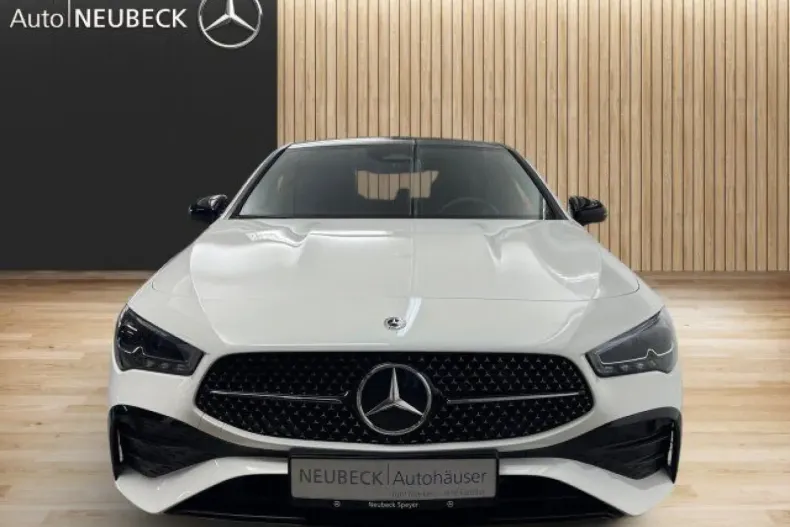 Mercedes-Benz CLA 220 din 2024 cu 19.750 km - oferta MER107336 - foto 3