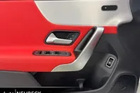 Mercedes-Benz CLA 220 din 2024 cu 19.750 km - oferta MER107336 - foto 12