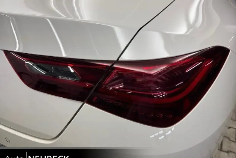 Mercedes-Benz CLA 220 din 2024 cu 19.750 km - oferta MER107336 - foto 21