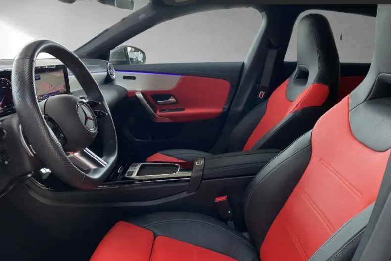 Mercedes-Benz CLA 250 Shooting Brake din 2023 cu 9.220 km - oferta MER107340 - foto 8