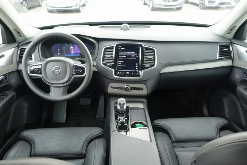 Volvo XC90 din 2024 cu 17.973 km - oferta VOL107342 - foto 15