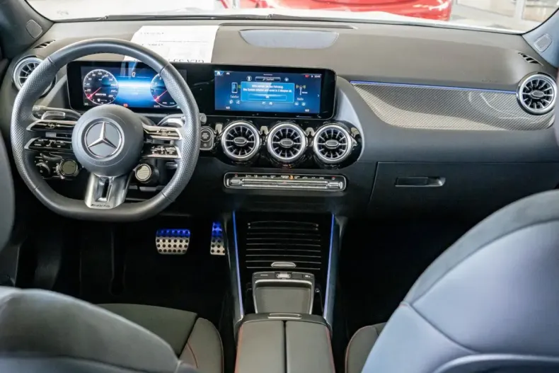 Mercedes-Benz GLA 35 AMG din 2024 cu 10.448 km - oferta MER107344 - foto 6