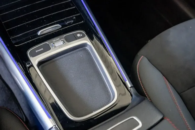 Mercedes-Benz GLA 35 AMG din 2024 cu 10.448 km - oferta MER107344 - foto 10