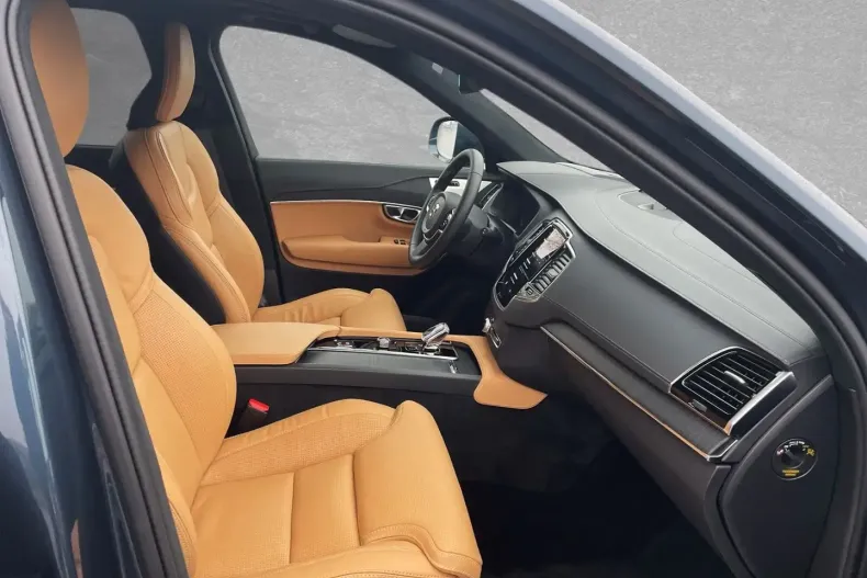 Volvo XC90 din 2024 cu 24.000 km - oferta VOL107345 - foto 4