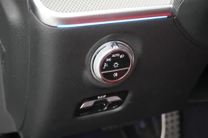 Mercedes-Benz CLE 53 AMG din 2024 cu 10.673 km - oferta MER107353 - foto 24