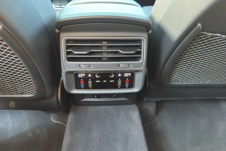 Audi SQ7 din 2023 cu 35.300 km - oferta AUD107354 - foto 12