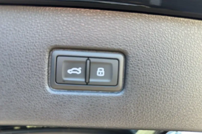 Audi SQ7 din 2023 cu 35.300 km - oferta AUD107354 - foto 18