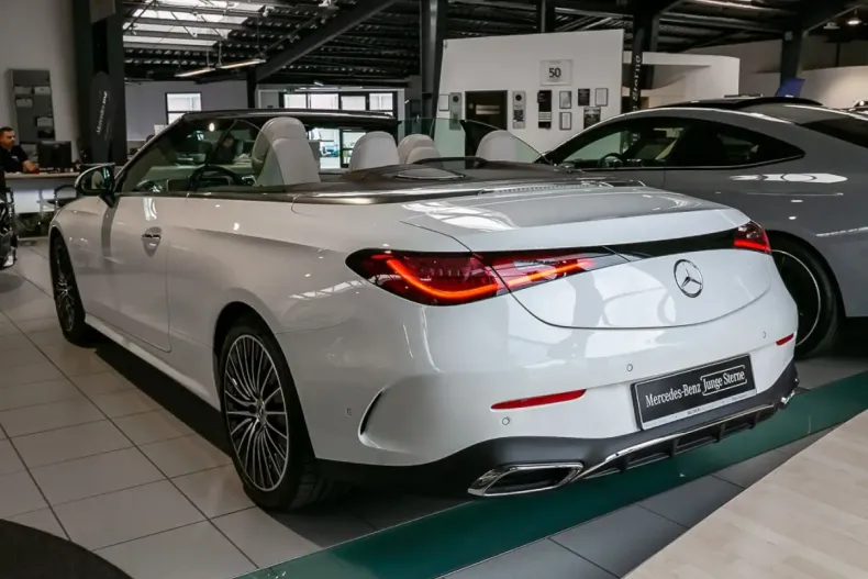 Mercedes-Benz CLE 200 din 2024 cu 10.648 km - oferta MER107355 - foto 2