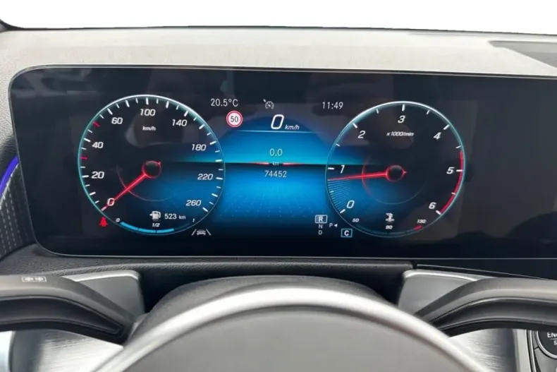 Mercedes-Benz GLB 200 din 2022 cu 74.452 km - oferta MER107364 - foto 9