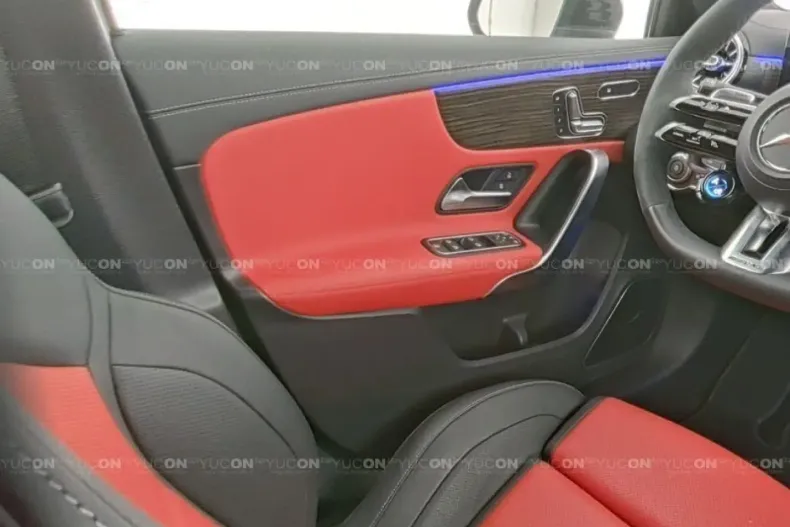 Mercedes-Benz A 35 AMG din 2023 cu 6.285 km - oferta MER107365 - foto 6