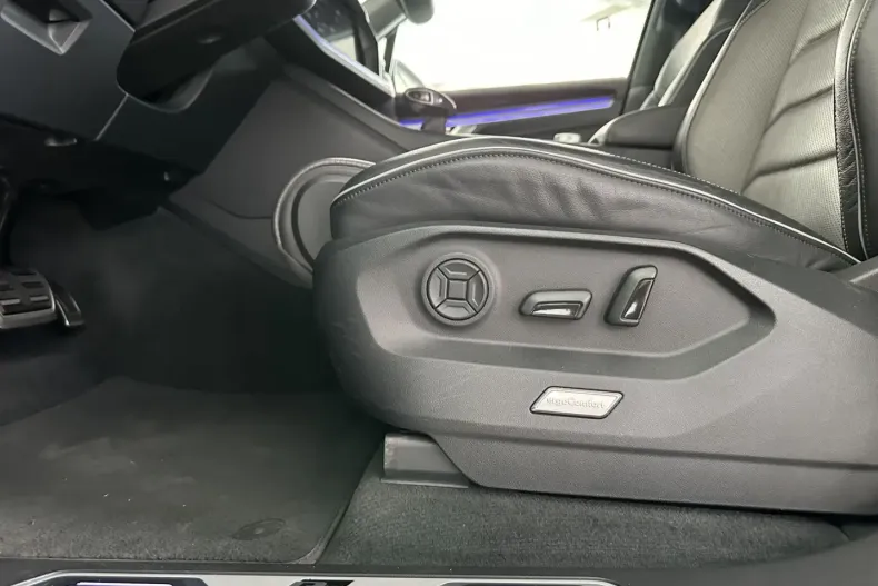 Volkswagen Touareg din 2021 cu 74.990 km - oferta VOL107372 - foto 15