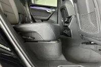Volkswagen Touareg din 2021 cu 74.990 km - oferta VOL107372 - foto 18