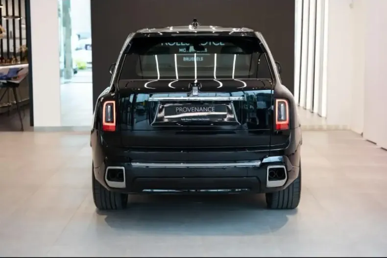 Rolls-Royce Cullinan din 2024 cu 6.000 km - oferta ROL107374 - foto 6