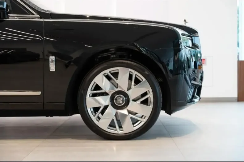 Rolls-Royce Cullinan din 2024 cu 6.000 km - oferta ROL107374 - foto 7