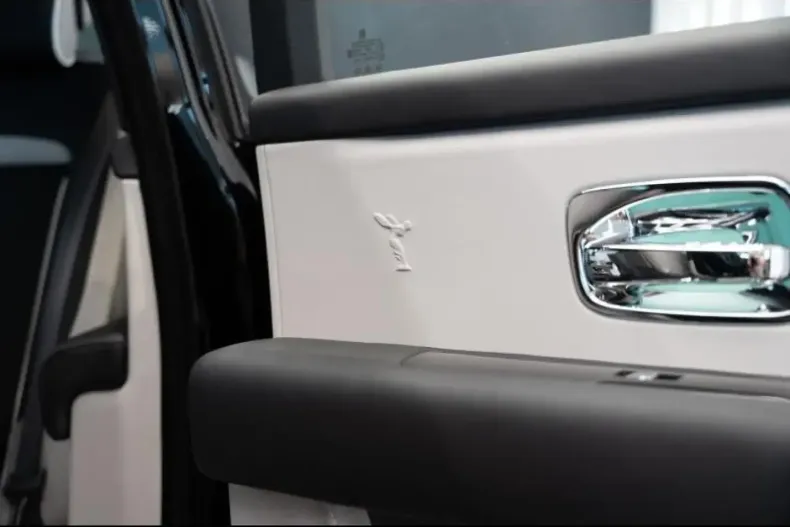 Rolls-Royce Cullinan din 2024 cu 6.000 km - oferta ROL107374 - foto 15