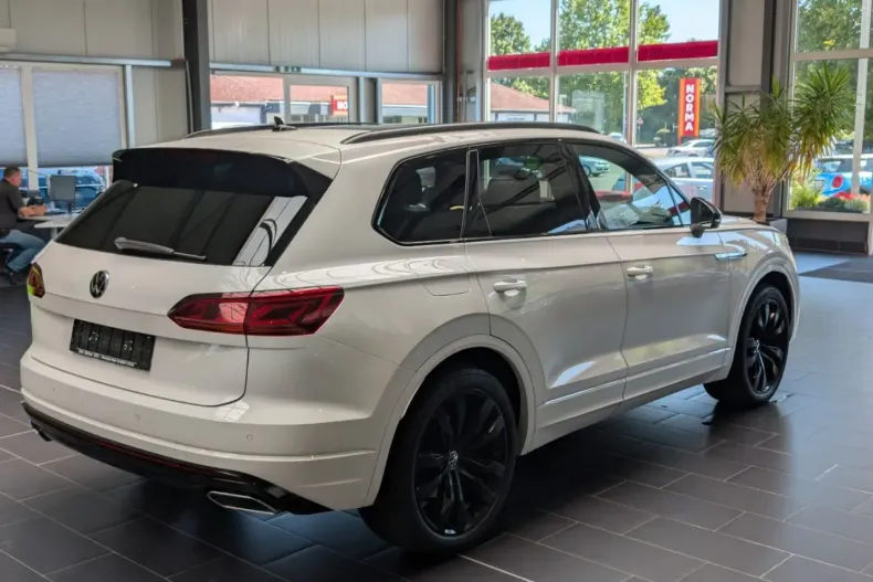 Volkswagen Touareg din 2021 cu 89.000 km - oferta VOL107375 - foto 6