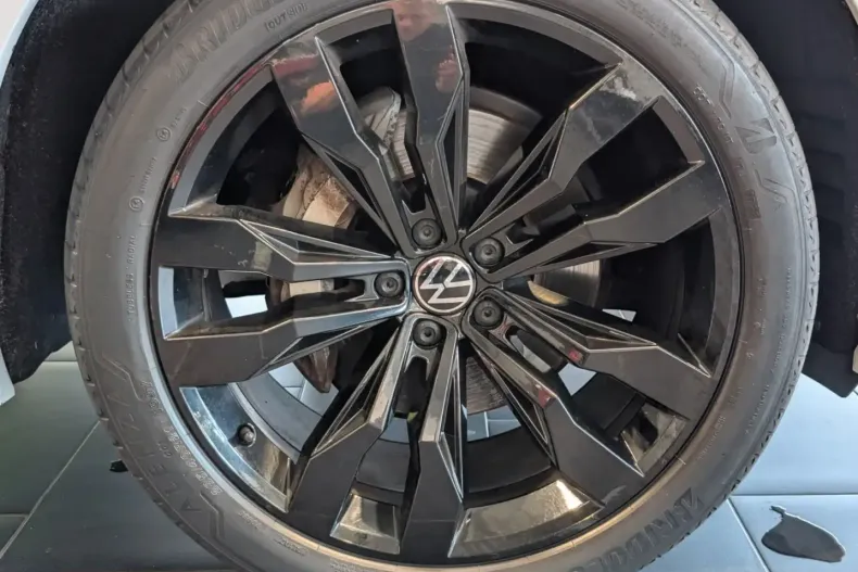 Volkswagen Touareg din 2021 cu 89.000 km - oferta VOL107375 - foto 13