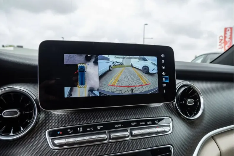 Mercedes-Benz V 300 din 2023 cu 62.534 km - oferta MER107379 - foto 15