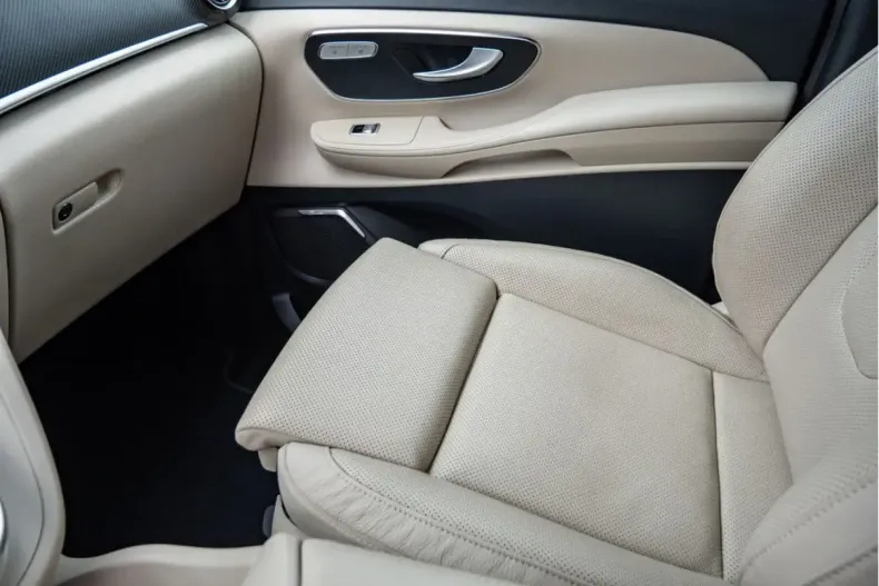 Mercedes-Benz V 300 din 2023 cu 62.534 km - oferta MER107379 - foto 17