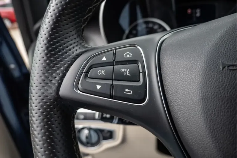 Mercedes-Benz V 300 din 2023 cu 62.534 km - oferta MER107379 - foto 20