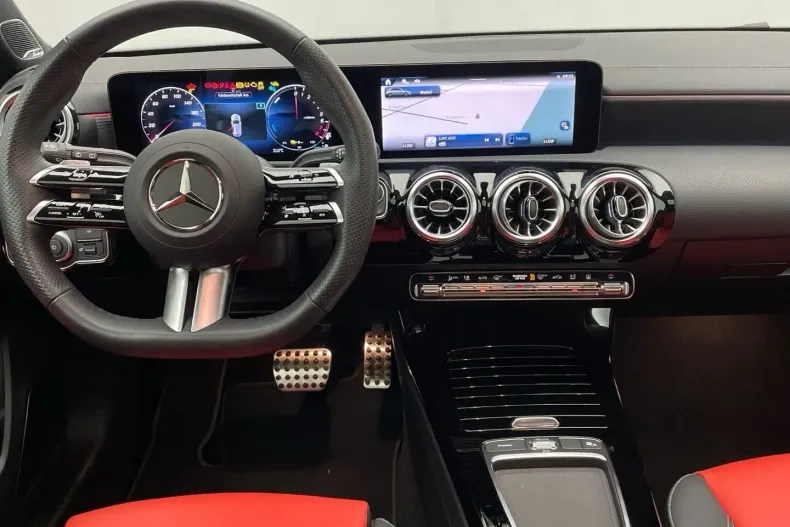 Mercedes-Benz A 250 din 2024 cu 12.345 km - oferta MER107380 - foto 9