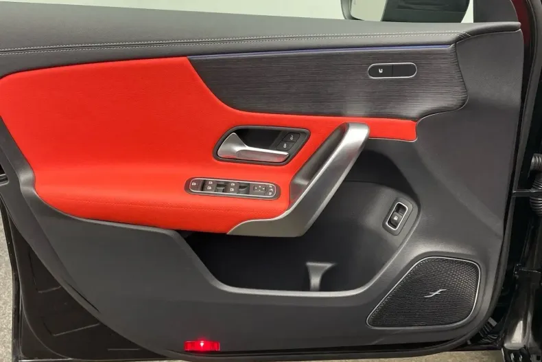 Mercedes-Benz A 250 din 2024 cu 12.345 km - oferta MER107380 - foto 15