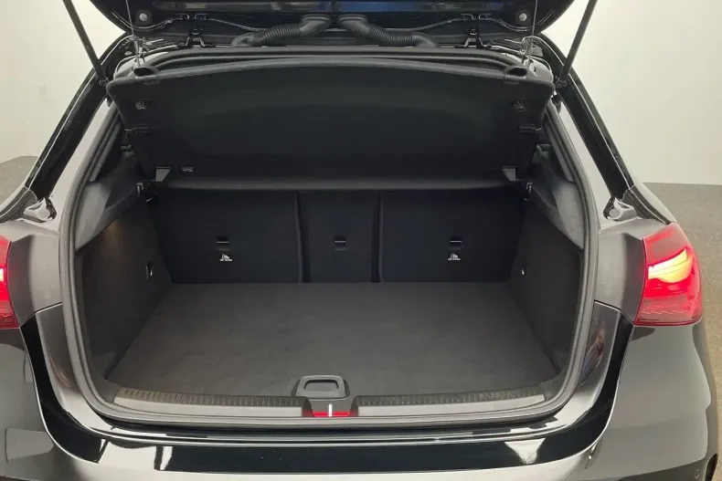 Mercedes-Benz A 250 din 2024 cu 12.345 km - oferta MER107380 - foto 16