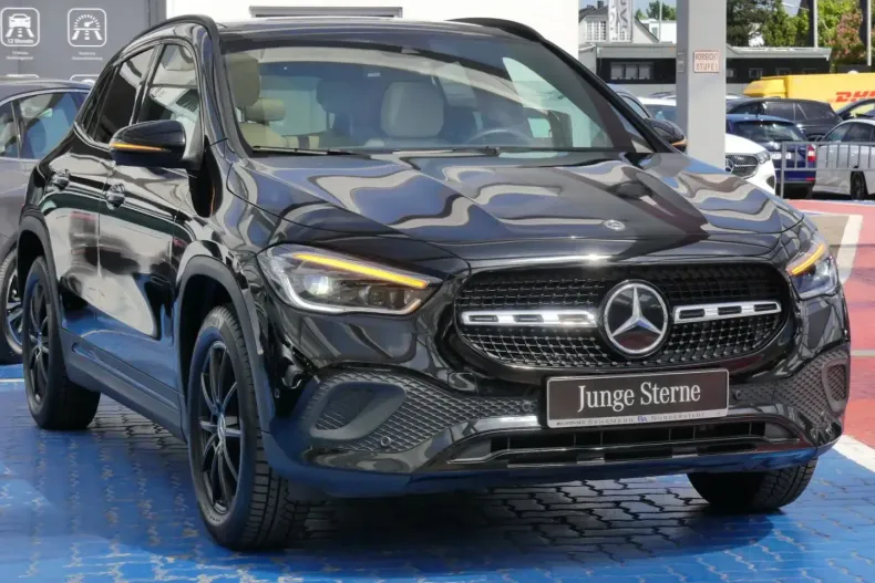 Mercedes-Benz GLA 220 din 2023 cu 33.660 km - oferta MER107381 - foto 12