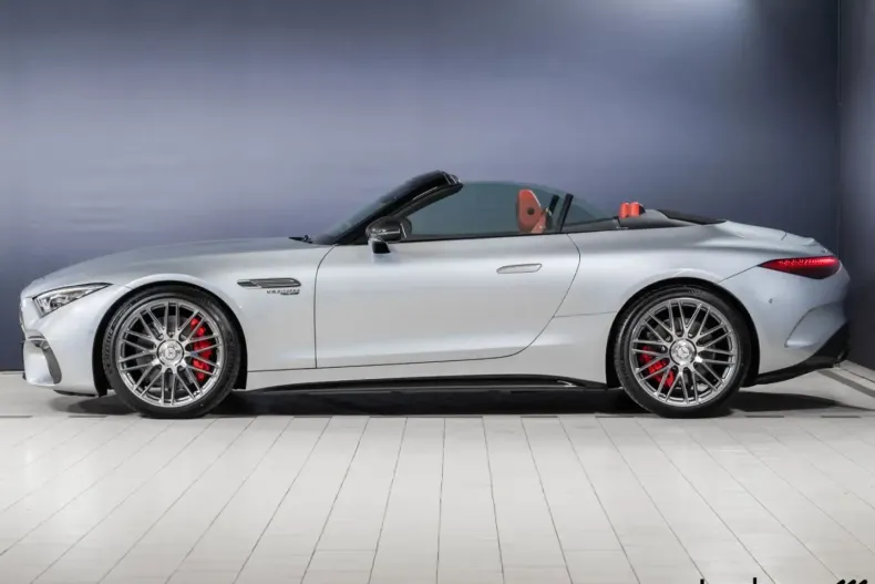 Mercedes-Benz SL 55 AMG din 2024 cu 5.715 km - oferta MER107383 - foto 4