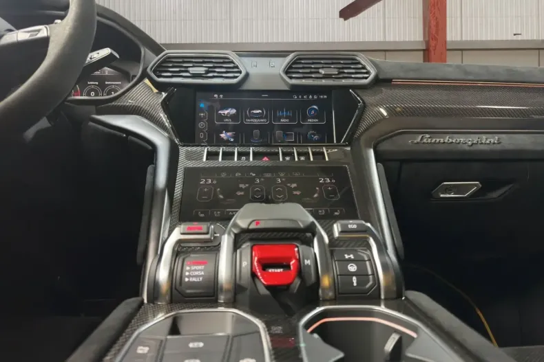 Lamborghini Urus din 2024 cu 7.800 km - oferta LAM107392 - foto 7