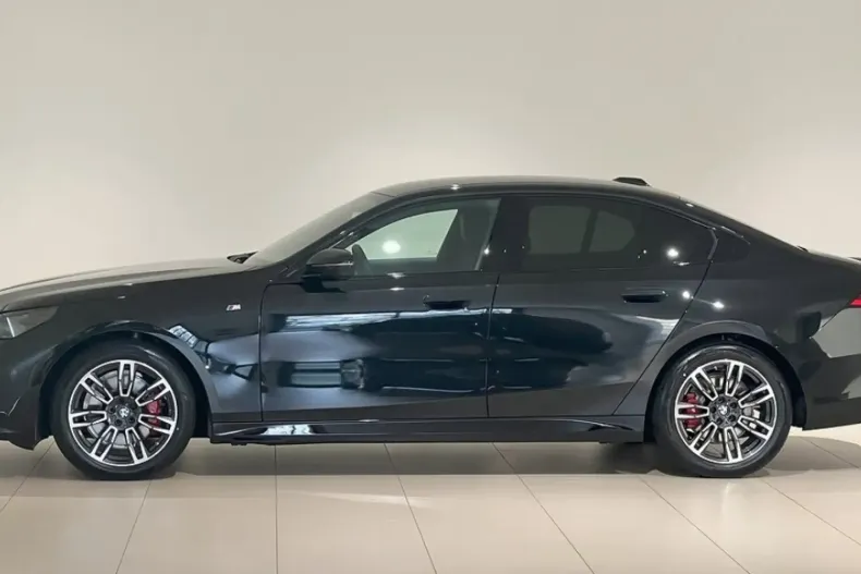 BMW 520 din 2025 cu 21.000 km - oferta BMW107403 - foto 2