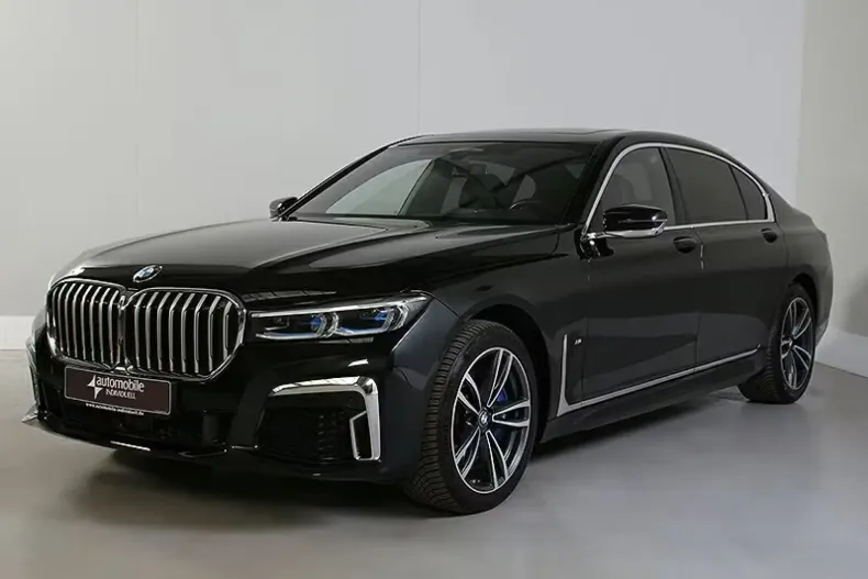 BMW 750 din 2022 cu 70.000 km - oferta BMW107404 - foto 1