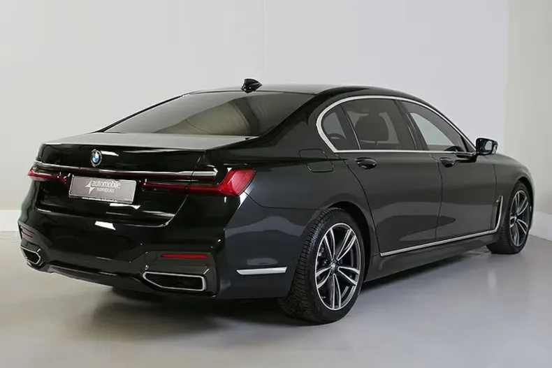 BMW 750 din 2022 cu 70.000 km - oferta BMW107404 - foto 3