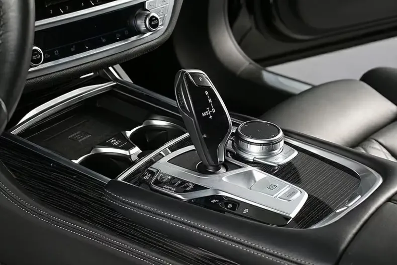 BMW 750 din 2022 cu 70.000 km - oferta BMW107404 - foto 4