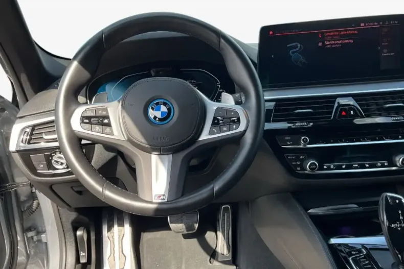 BMW 530 din 2022 cu 39.907 km - oferta BMW107405 - foto 16