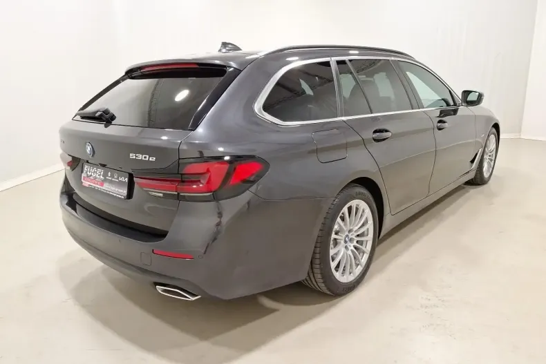 BMW 530 din 2022 cu 24.620 km - oferta BMW107409 - foto 4